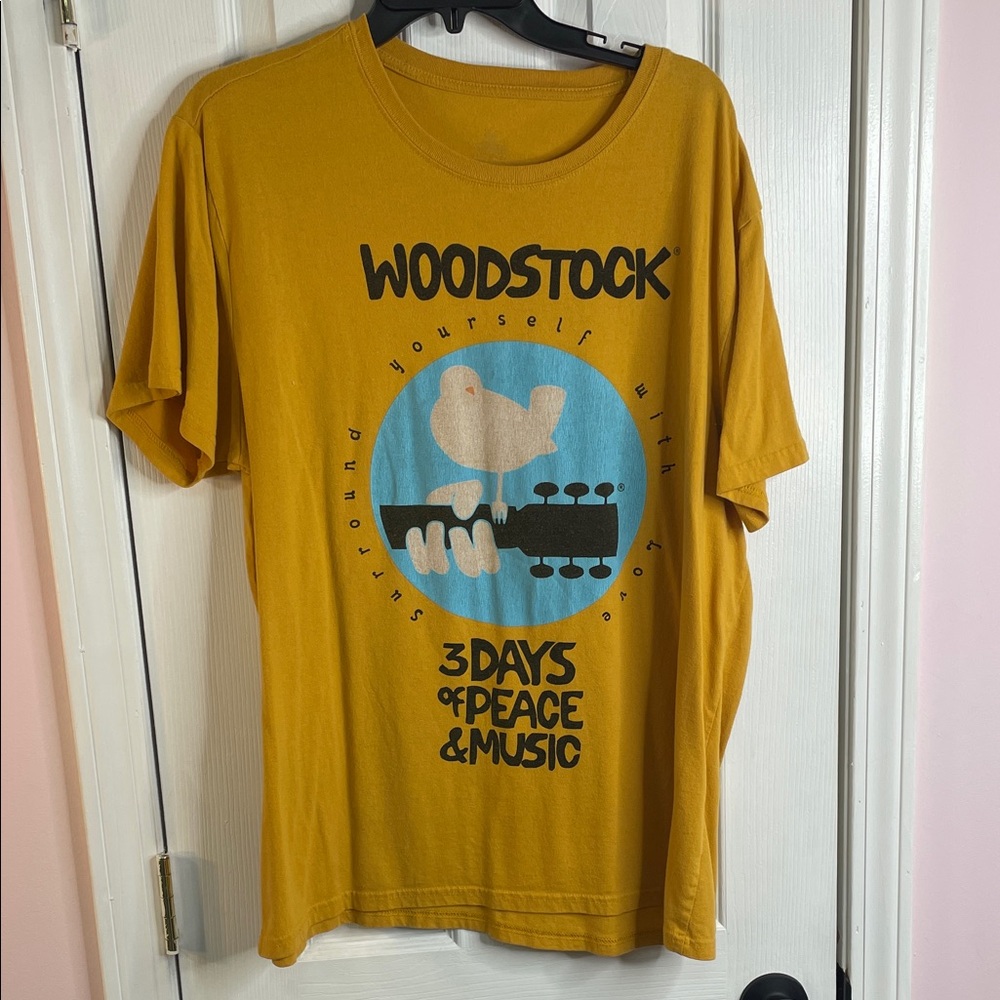 Woodstock Festival Graphic Retro T-Shirt Mustard Yellow Unisex Size XL